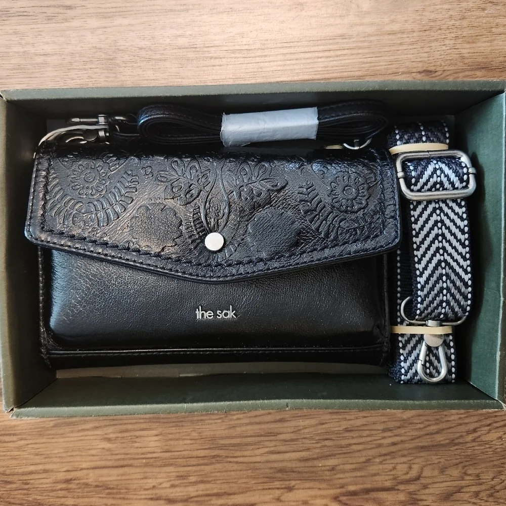 The Sak Redwood Smartphone Crossbody with Strap